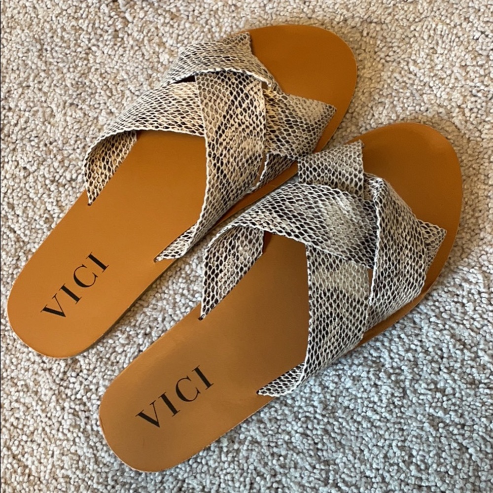 NEW vici sandals